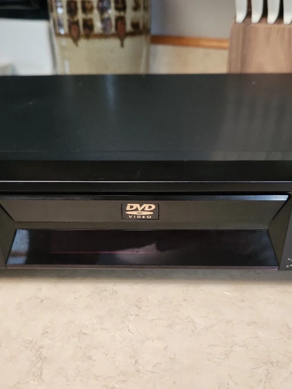 Sony Black DVD/CD Player DVP-NS400D Turns On But Unable To Test